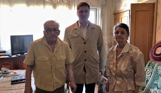 29 апреля 2019 года в честь празднования 74-й годовщины Победы в Великой Отечественной войне 1941-1945гг глава управы района Чертаново Северное Александр Евгеньевич Демин поздравил ветеранов